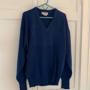 Men’s Paul Stuart v neck blue cashmere sweater